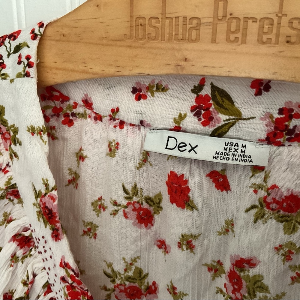 ❤️Dex Floral Blouse - Red and Green - Picture 2 of 7